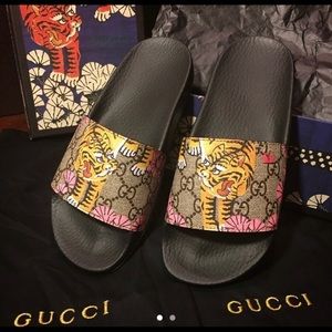ISO Gucci Tiger Bangle slides AUTHENTIC